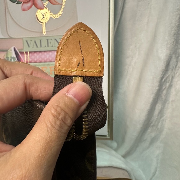 SOLD**** Authentic Louis Vuitton Monogram Babylone Tote Bag - Picture 15 of 16